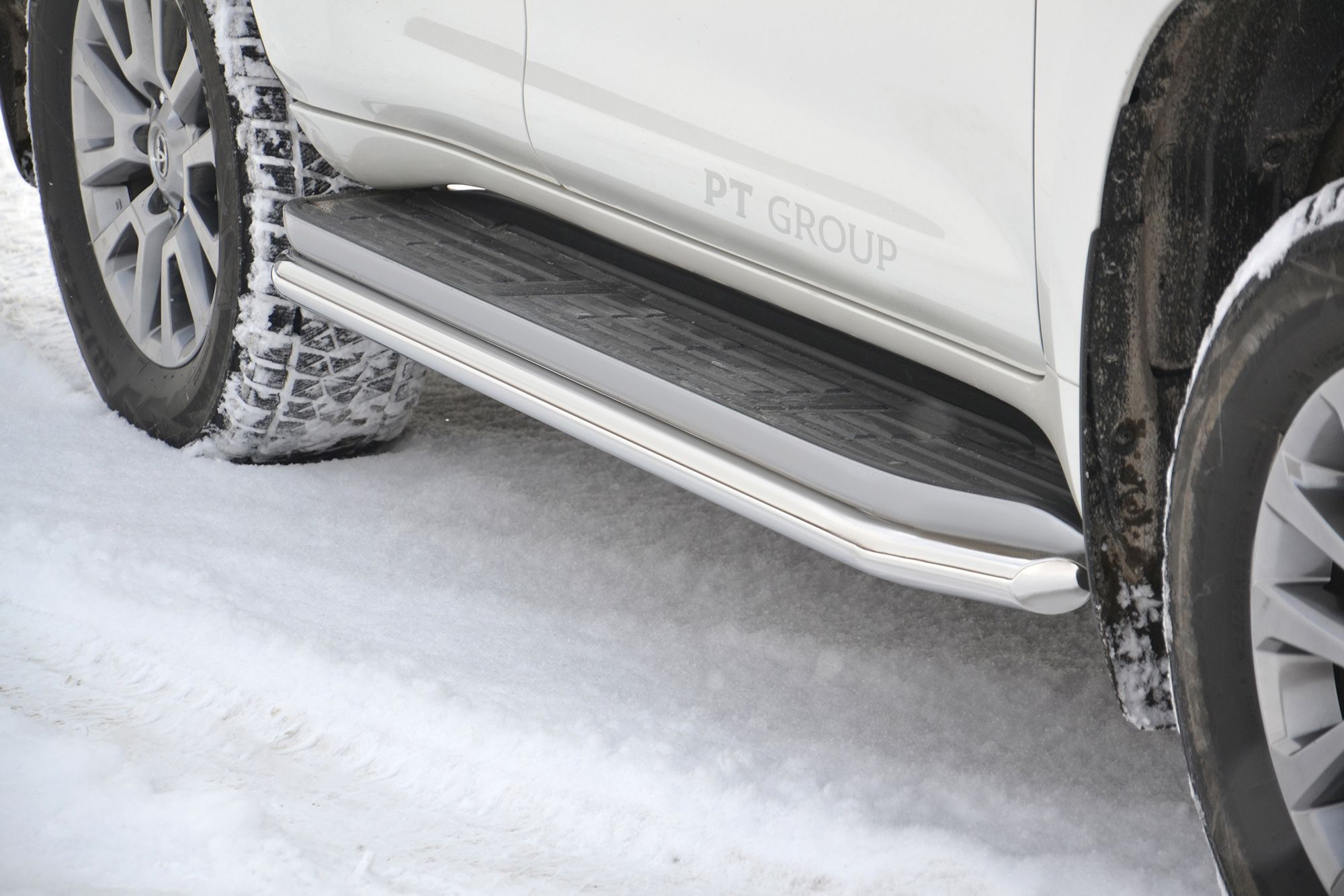 Защита порогов "Окантовка" на Toyota Land Cruiser Prado 150 